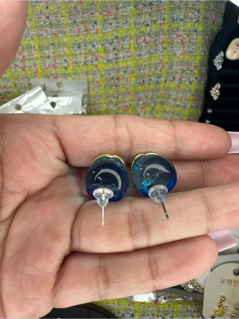 Gold Interlocking Circle Stud Earrings - Blue